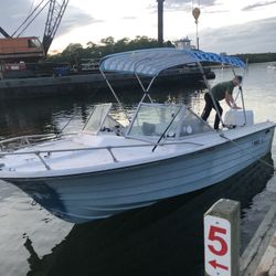 Perfectly Running Boat 19ft 