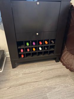 Wine cabinet