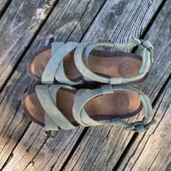 Women’s Teva Dress Wedge Sandal Sage Green Size 7