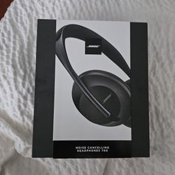 Bose - Headphones 700 Wireless Noise Cancelling Over-the-Ear Headphones - Triple Black