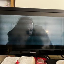 TV For Sale. Size 32in   Pick Up Today!