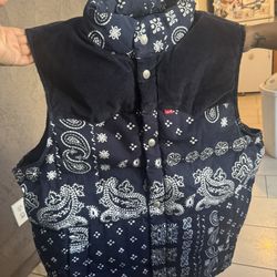 Levi Vest 