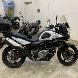 Suzuki V-Strom DL 650 In Mint Condition!