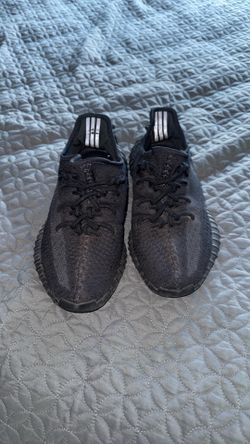 Size 7 YEEZYS