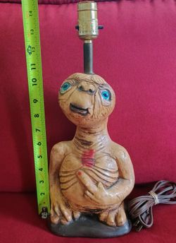 Vintage 1982 ET Extraterrestrial Space Alien ceramic lamp with blue glass eyes.. See our other great vintage art antiques jewelry Sports comic books f