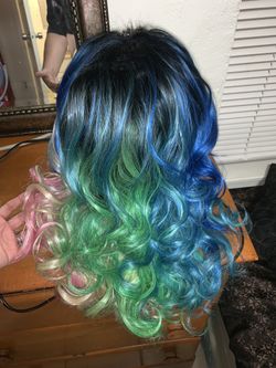 Wigs with real and synthetic hair mixed together 💜