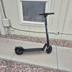 GoTrax Rival Electric Scooter 