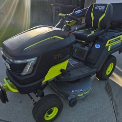 Ryobi Tractor 42in Deck With Bagger New