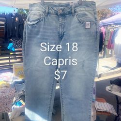 NWT Size 18 Women's Capris for Sale in Imperial Beach, CA - OfferUp