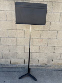 Music stand