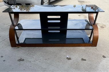 FREE Entertainment center