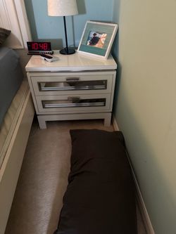 Bedroom set