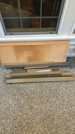 Knock down shelving unit