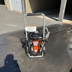 Husqvarna PW2000 Electric Pressure Washer w/ Detergent Tank