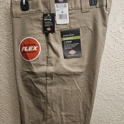 Dickies Khakis Shorts Size 38 NEW