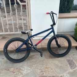 Stranger Crepper Se Bmx Bike