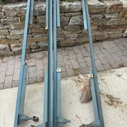 Queen Metal Bed Frame $20