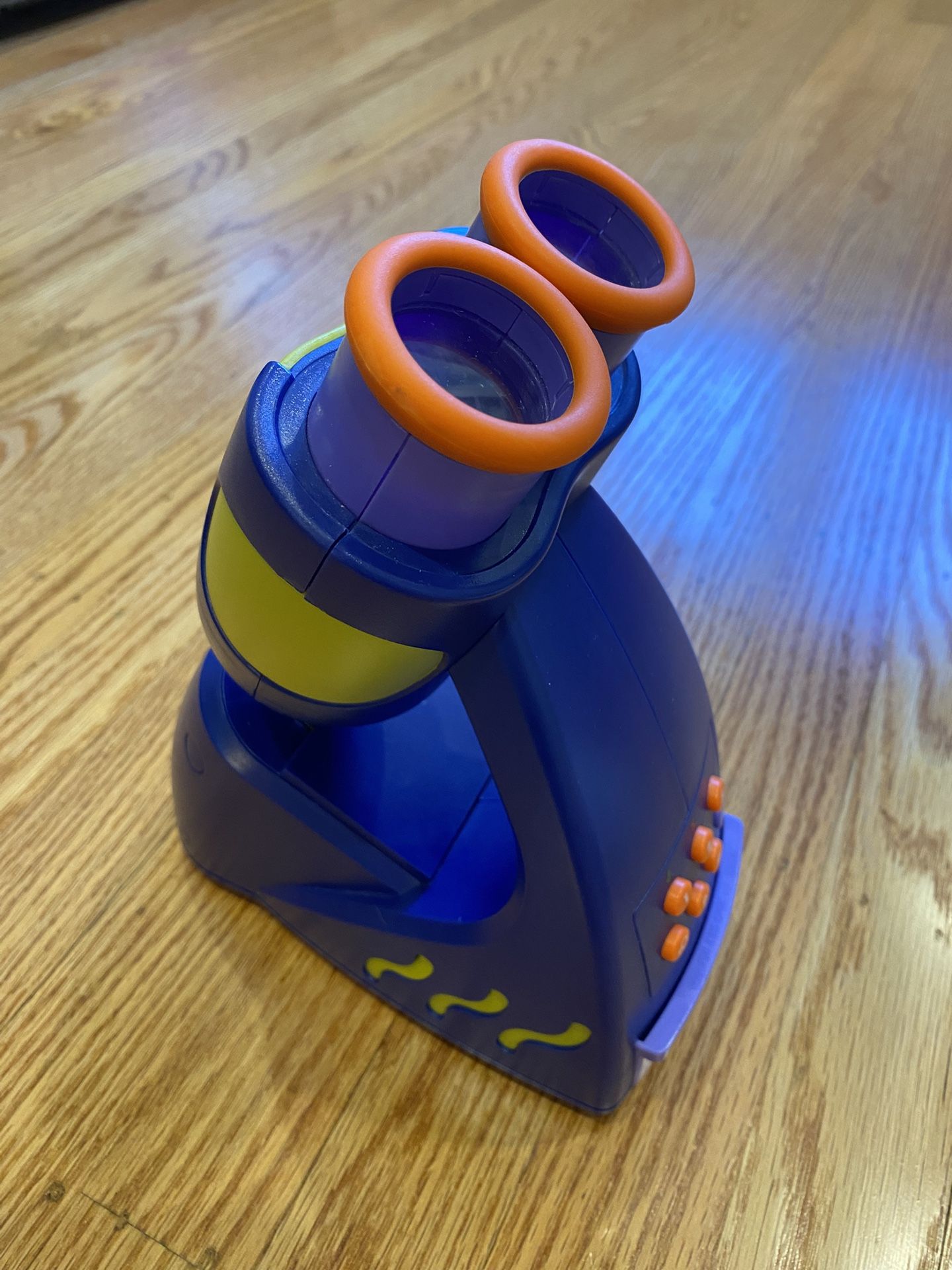 Kids Talking Microscope