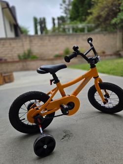 REV 12 Kids' Bike