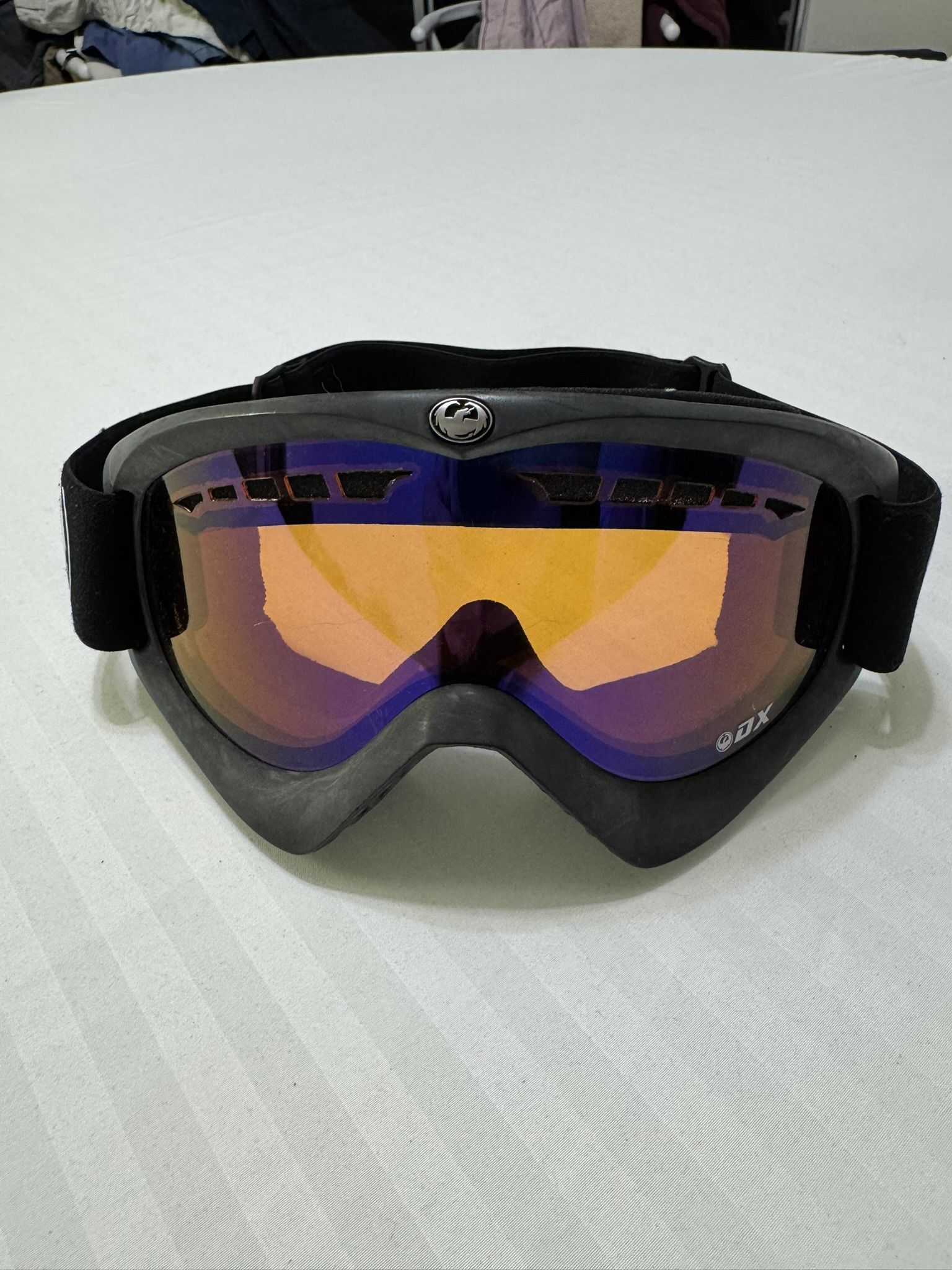 Ski goggles