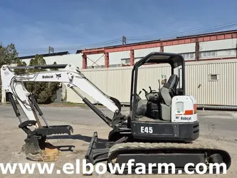 Very Clean2014 Bobcat E45 Mini Excavator