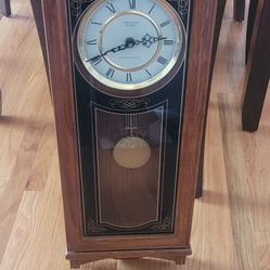 Verichron Quartz Clock