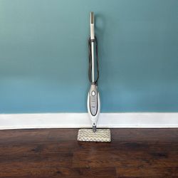 SHARK Floor Steamer 