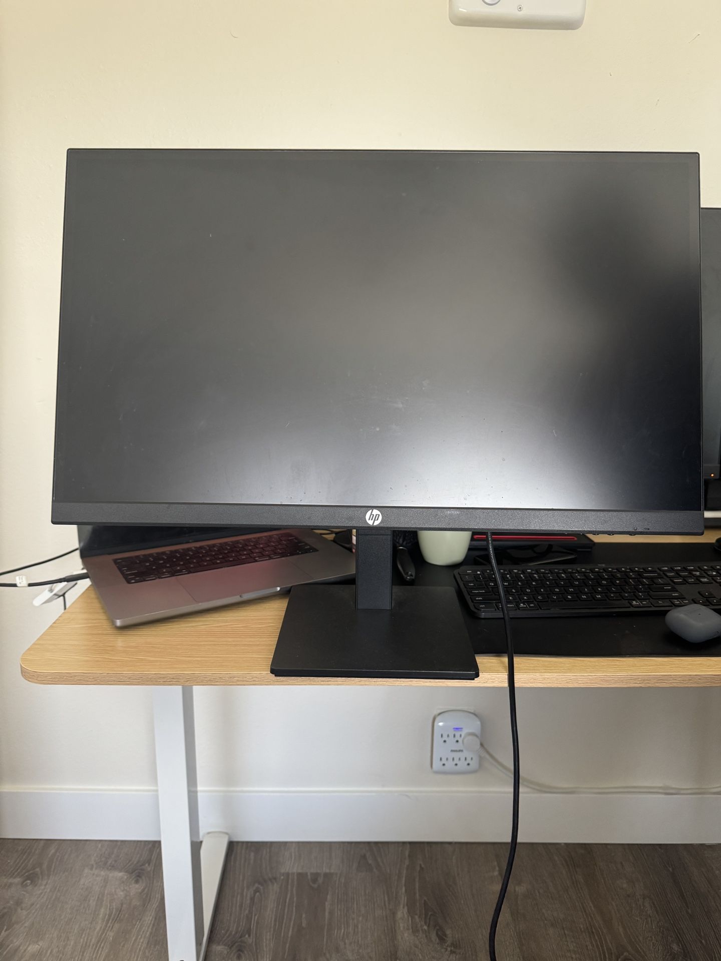 HP 27” Display Monitor