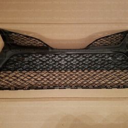 2020 Toyota Camry XSE Front Grille – OEM, Never Installed