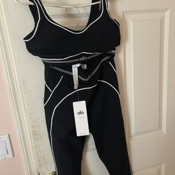 Alo Set Brand New Never Worn 