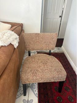 Accent chair
