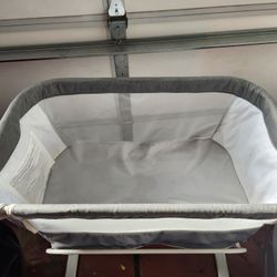 Bassinet/Sleeper
