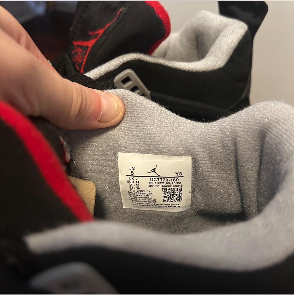 Jordan 4s