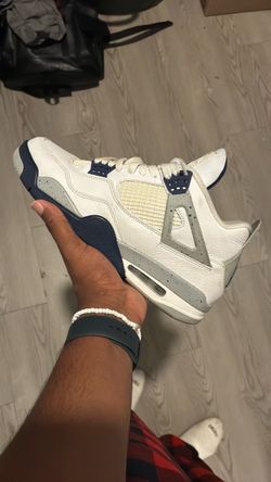 Midnight Navy 4s