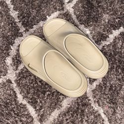 Nike ReactX Rejuven8