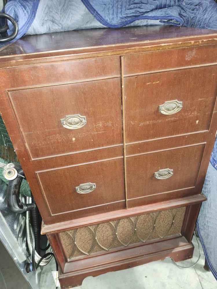1950's Firestone TV in Original Cabnet