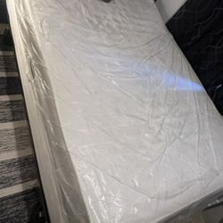 FULL SIZE Bed  Mattress With Box Spring And Frame 
