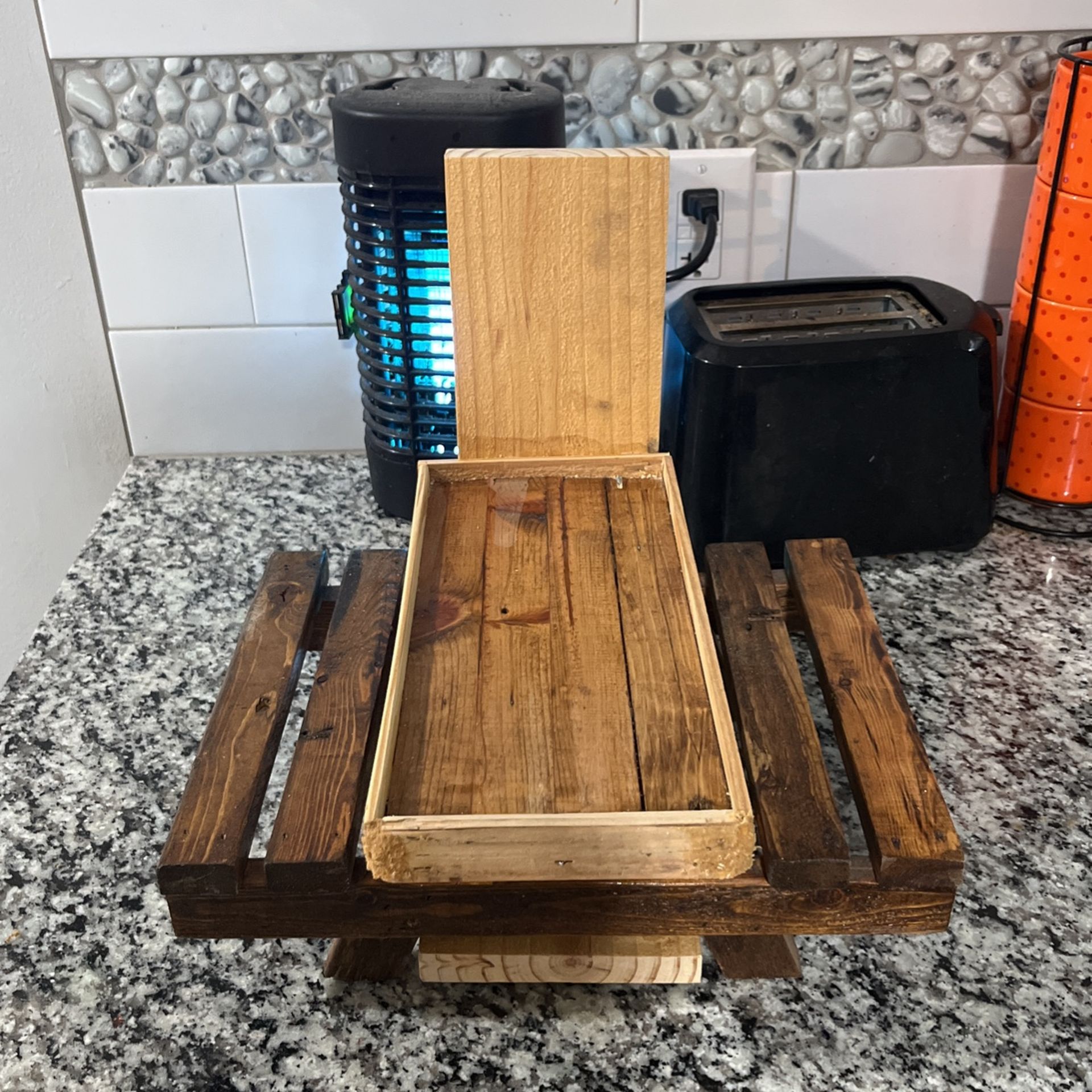 Mini Pick Nik Table And Squirrel Feeder