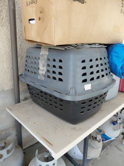 Big dog crate $15
