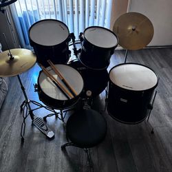 Drum Set 