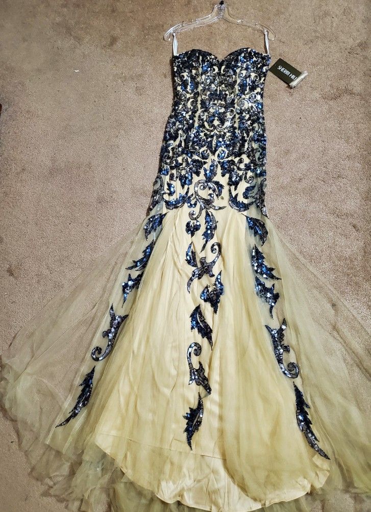 SHERRI HILL BRAND NEW STUNNING GOWN SZ 2