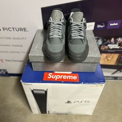 Jordan 4 Paris