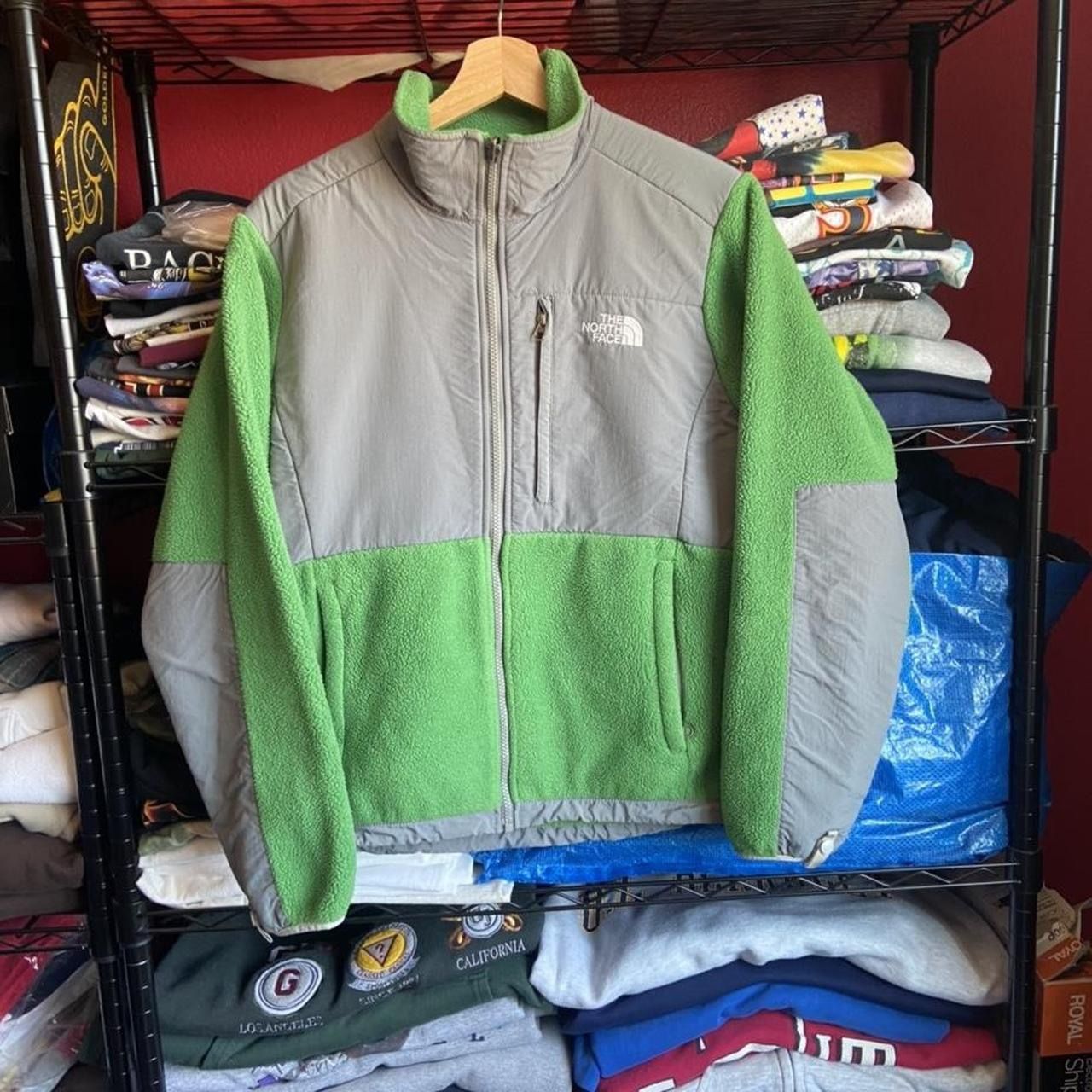 NorthFace Fleece🔥 size Medium in Woman for $30‼️‼️