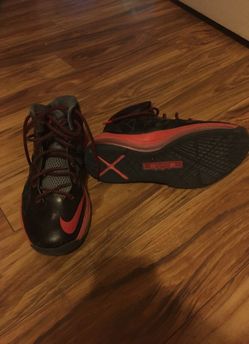 Lebron basketball shoes