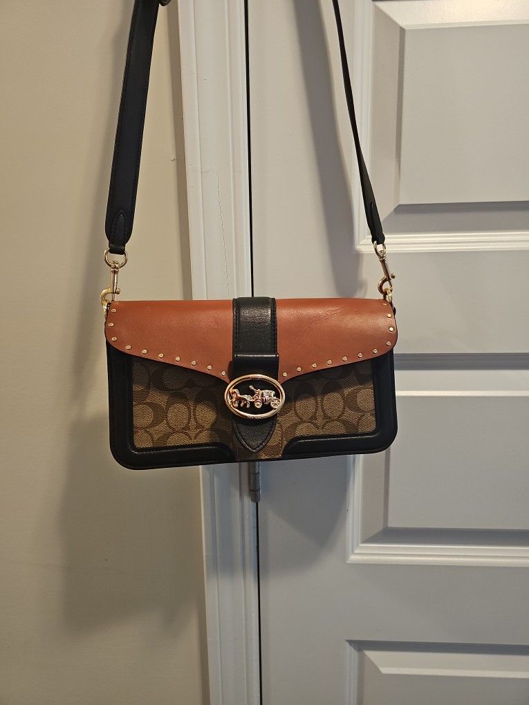 Coach Cross Body Cluth Convertible Purse