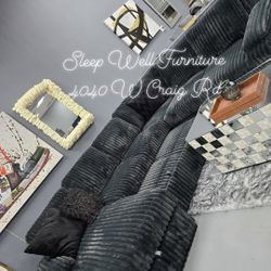 ✨️ Sectional Sofa Sleeper ✨️ Furniture Queen Bedrooms, Dining Avail 