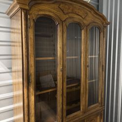 Antique China Closet (Hutch) $150 - Or Free To Active Military (w/ID) Or Proof Of Being A veteran