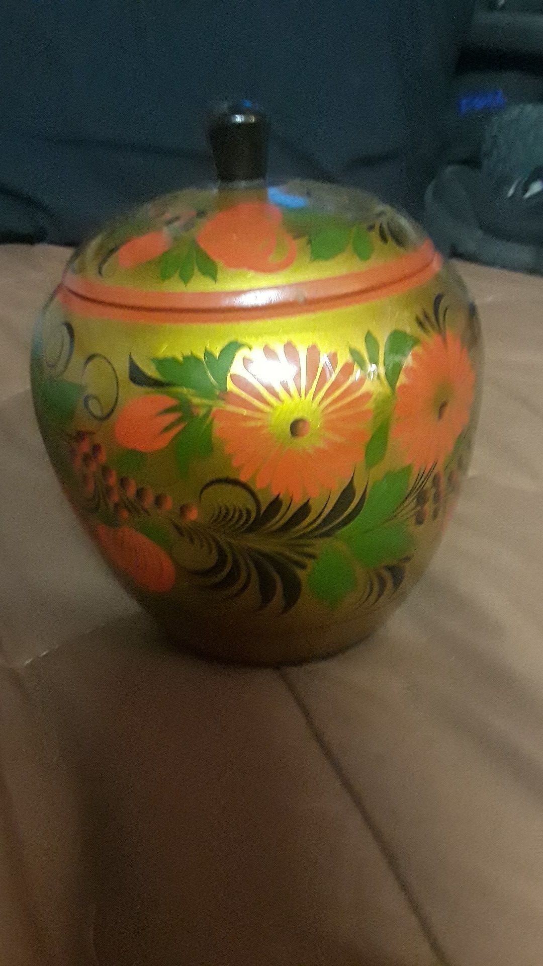 Wood container hand painted