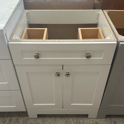 Bathroom Cabinets 