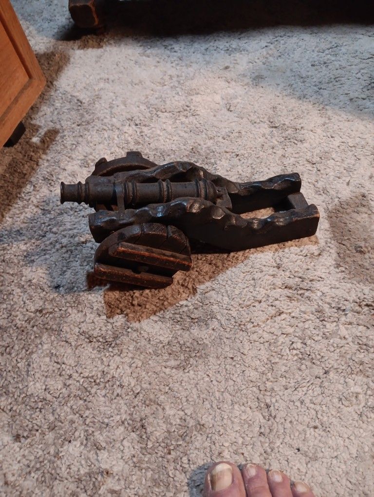 Small Wooden Cannon